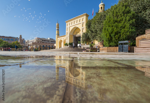 Kashgar, China - with more than 80% of the population made by Uyghurs, Kashgar displays a lot of Islamic landmarks. Here in particular the Id Kah Mosque, the biggest mosque in China photo