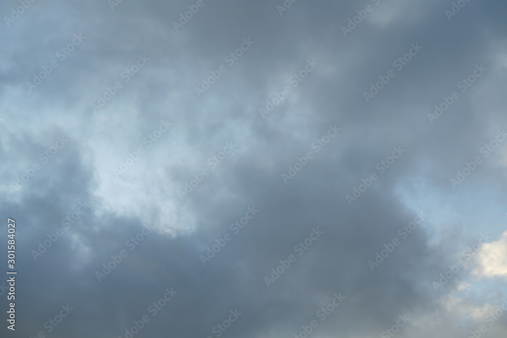 Obraz premium Blue and grey sky with clouds