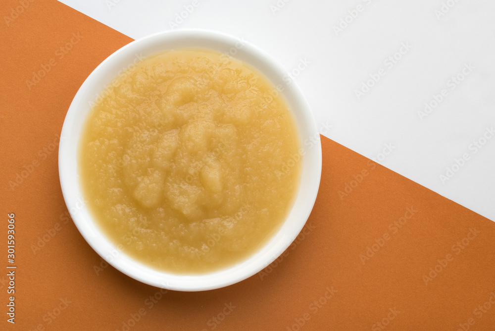 Applesauce in a Bowl Applesauce in a Bowl