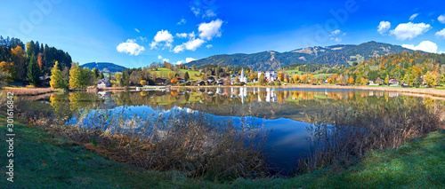 Goldegg mit dem Goldeggersee im Pongau