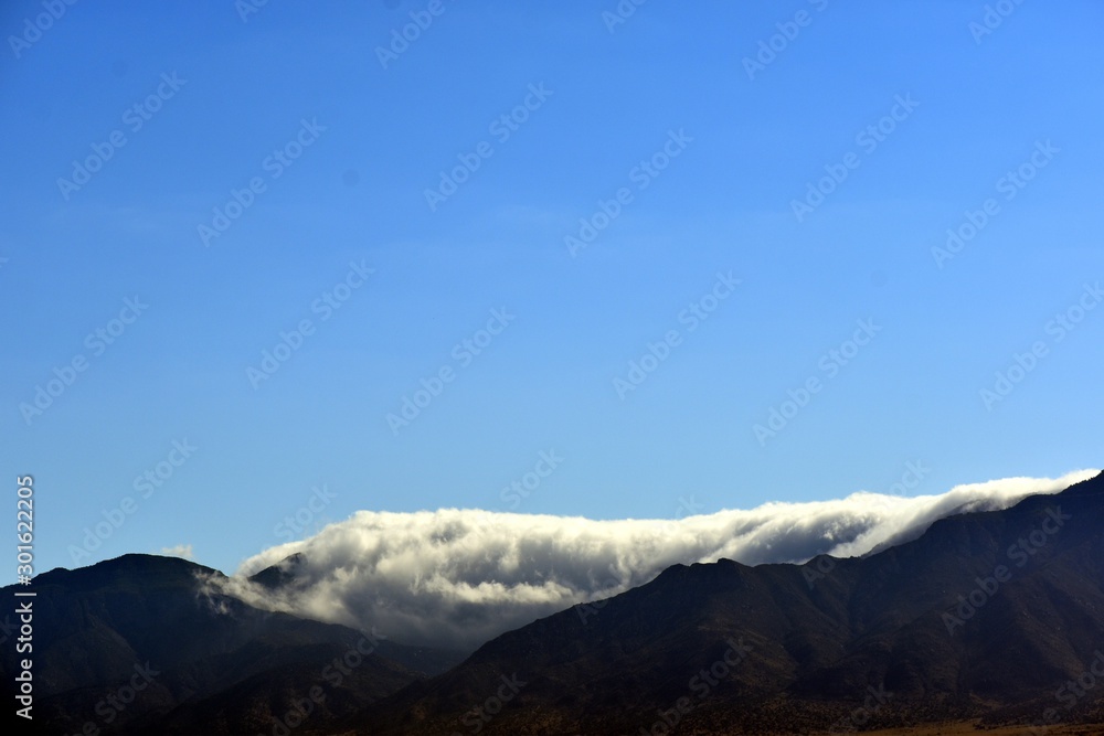 Wave of Clouds over Mountain Wave of Clouds over Mountain