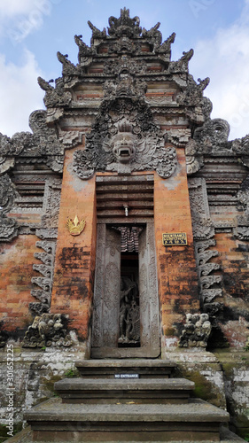 Fotografie Sructure inside the Royal palace, Ubud, Bali, Indonesia.