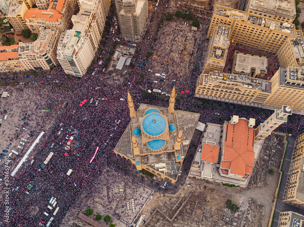 Obraz premium Martyrs' Square during the Lebanese Revolution, against the current government, and against corruptions in the country