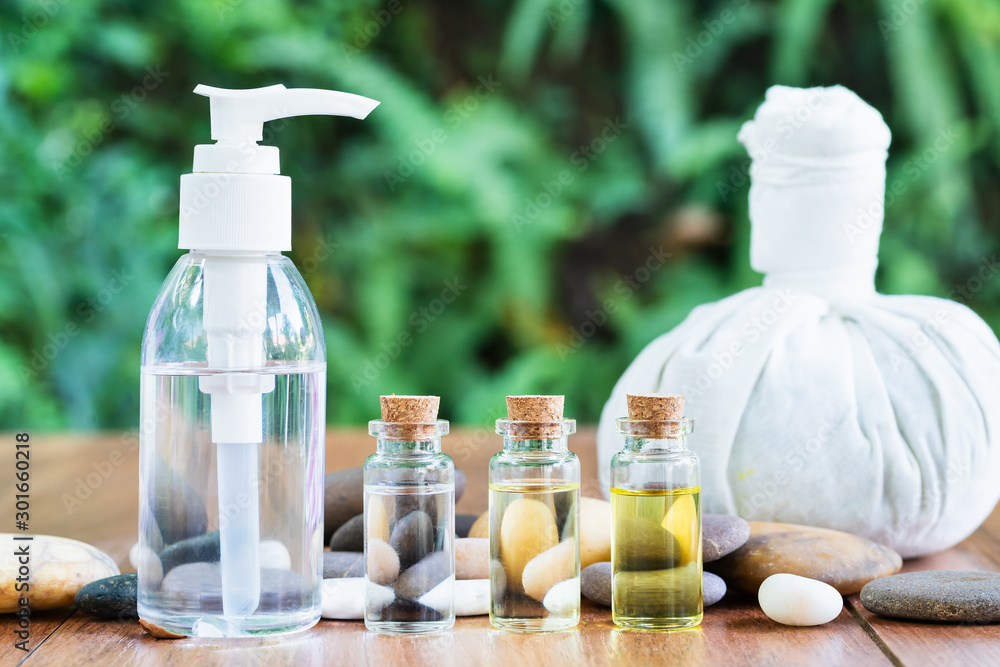 Thai Spa massage with herbal compress ball Thai Spa massage with herbal compress ball