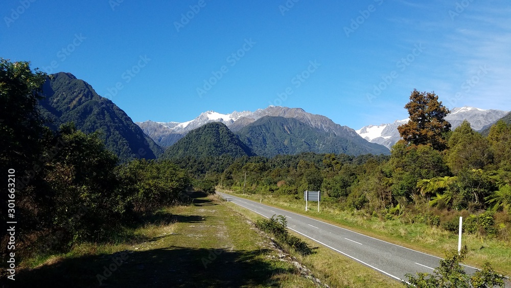 Fototapeta premium road in mountains