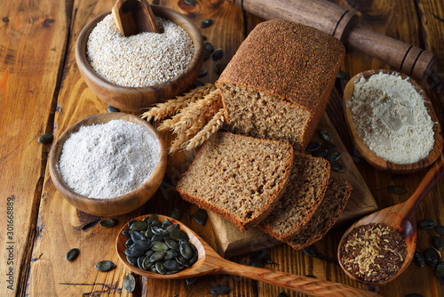 Whole grain diet bread with amaranth