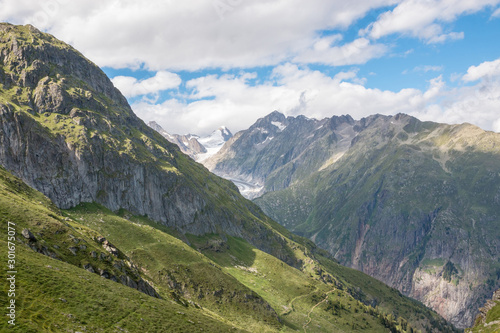 Fototapeta Naklejka Na Ścianę i Meble -  Panorama of mountains scene in national park Switzerland