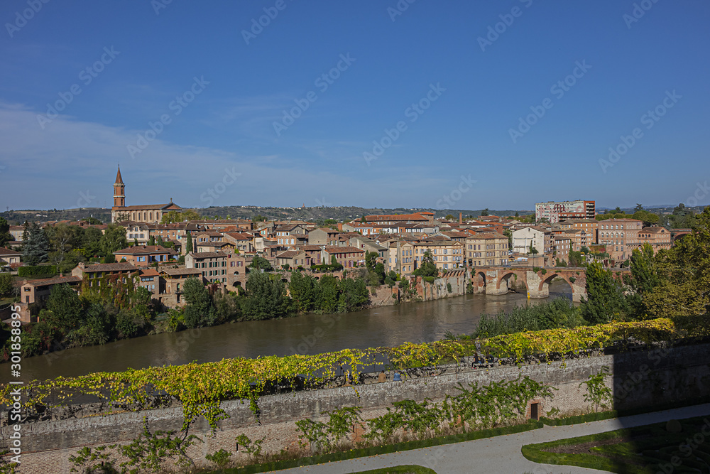 Fototapeta premium Panoramic view of the Episcopal City of Albi and the River Tarn. Albi, Midi-Pyrenees, France.