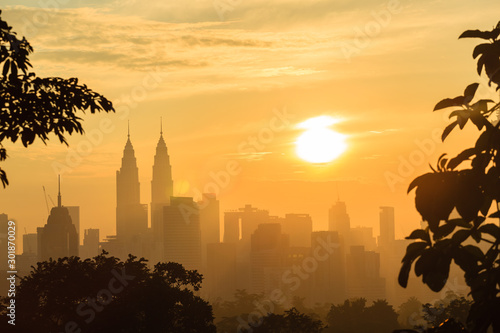 Photography beautiful sunrise over kuala lumpur city skyline
