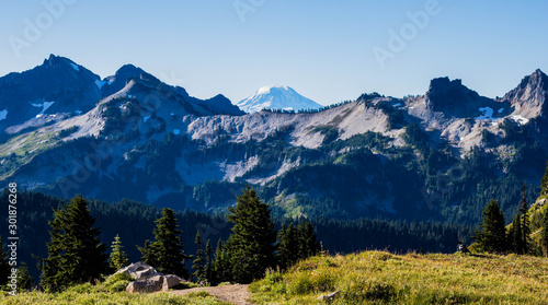 Hiking views in the Pacific Northwest © John