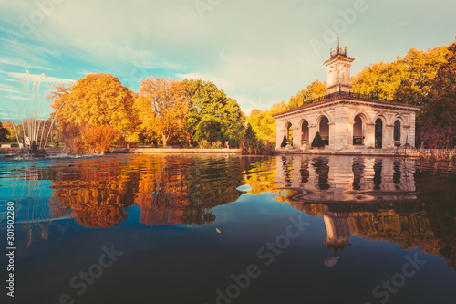 Autumn color in Hyde Park UK