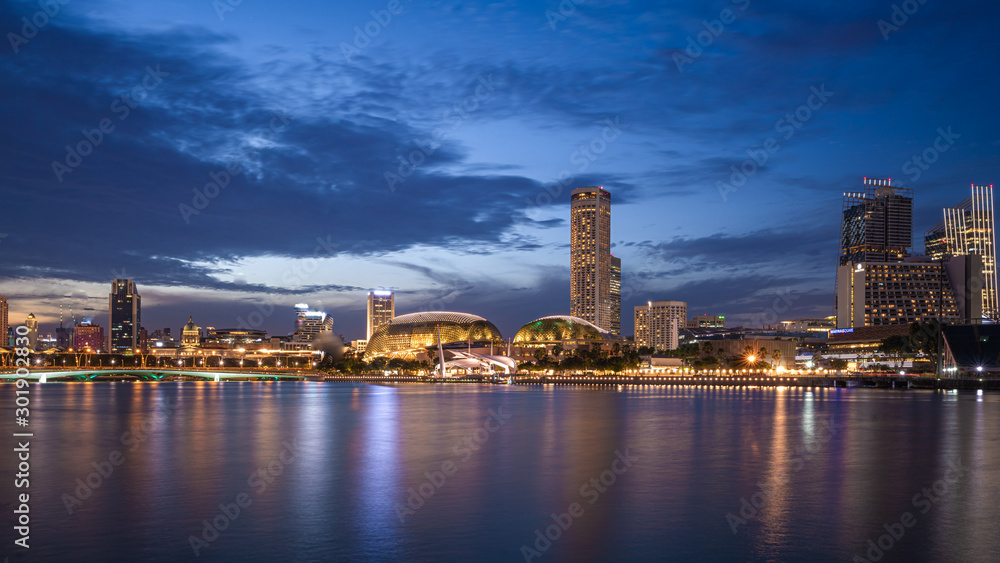 Singapore Marina Bay Sands Sloping Towers With Water Reflection Scenery 