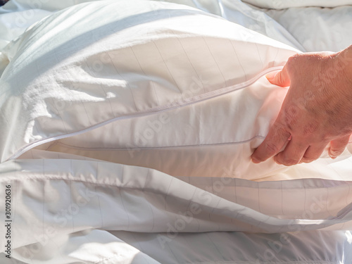 Using zippered dust mites pillow covers is the easiest and fastest way to protect your allergy.