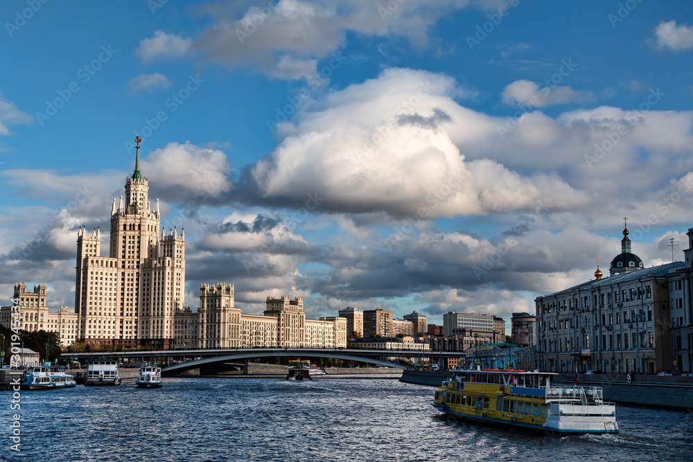 Cruising the Moskva River