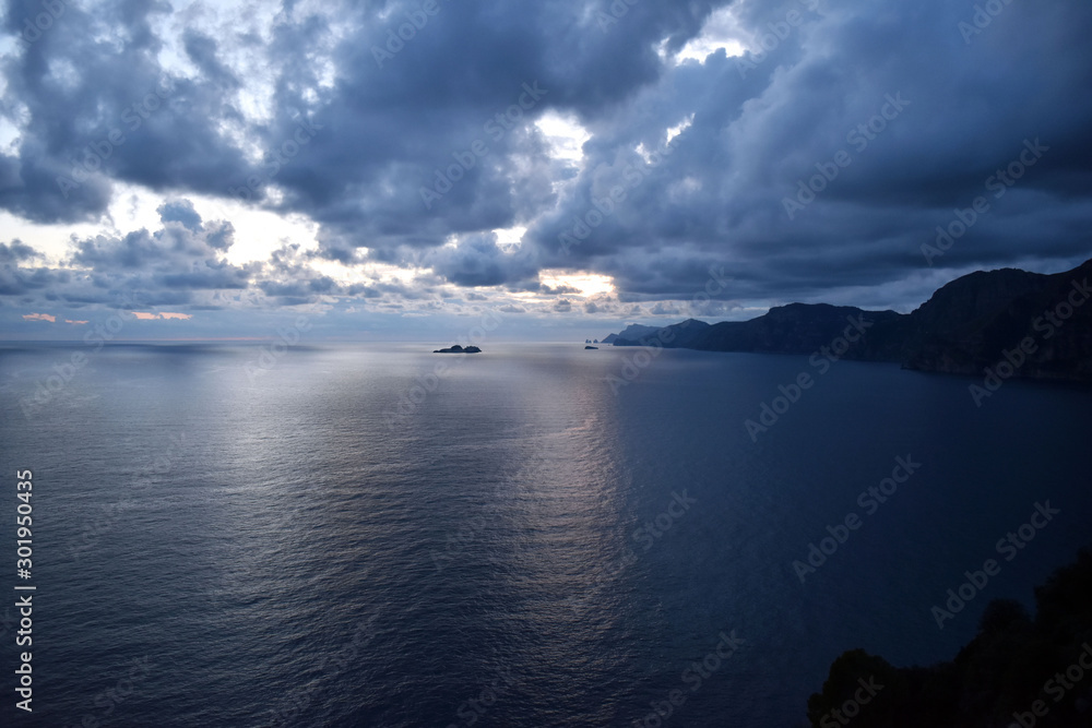 Cielo Movimentato sulla Costiera Amalfitana