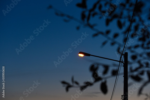 eclairage electricité lampe nuit © JeanLuc