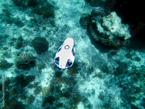 Autonomous diving drone.
