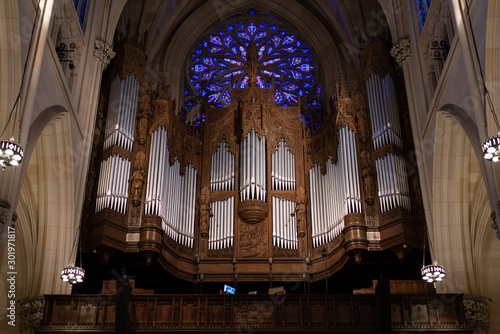 Gallery organ in New York's St. Patrick's cathedral