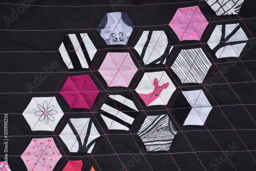 Hexagons aus Stoff augenäht, Patchwork, quilt