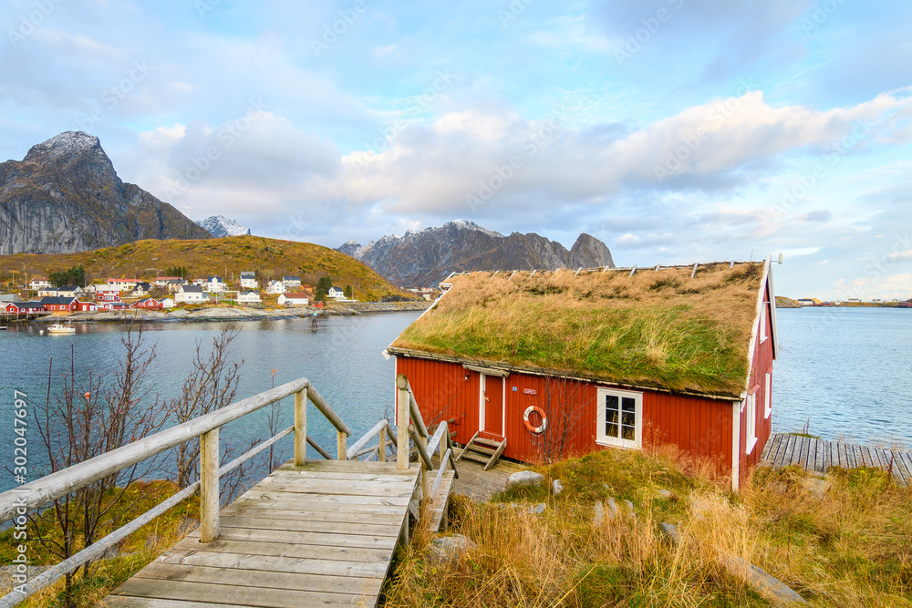 Fototapeta premium norwegian red cottages at lofoten islands