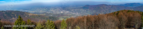 Górska panorama z Czantori z widokiem na Ustroń - Polska