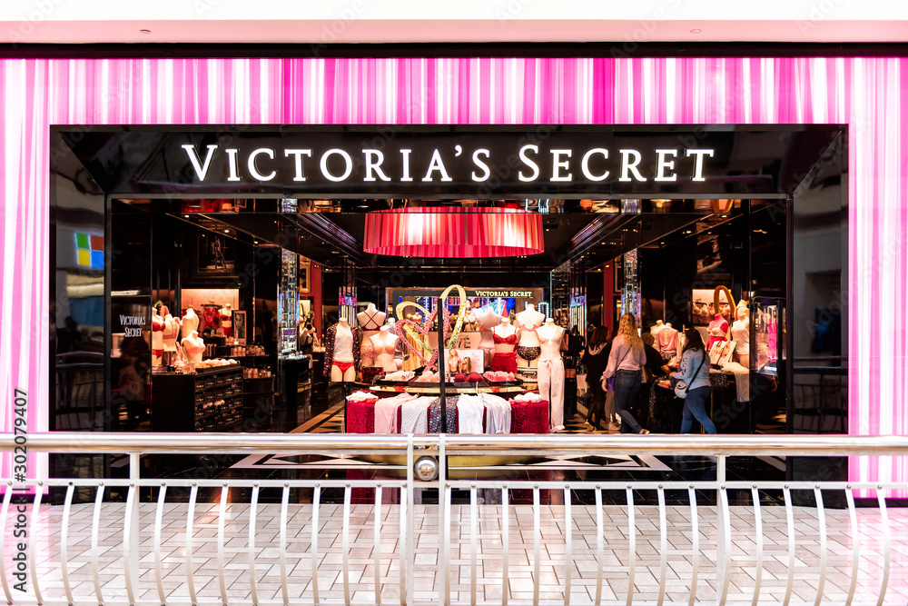 Tysons Corner, USA - January 26, 2018: Victoria's, Victorias Secret women  lingerie specialty underwear store, storefront, shop entrance with people  walking in shopping mall in Virginia Stock Photo | Adobe Stock