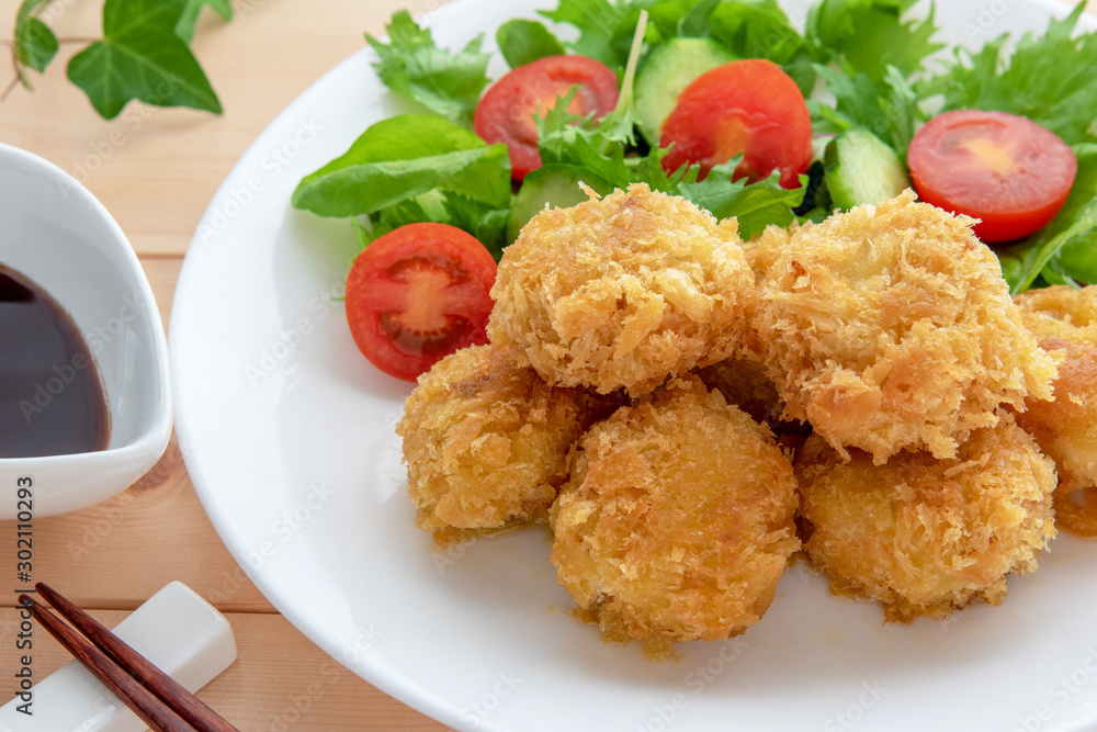 帆立のフライと野菜サラダ 帆立のフライと野菜サラダ