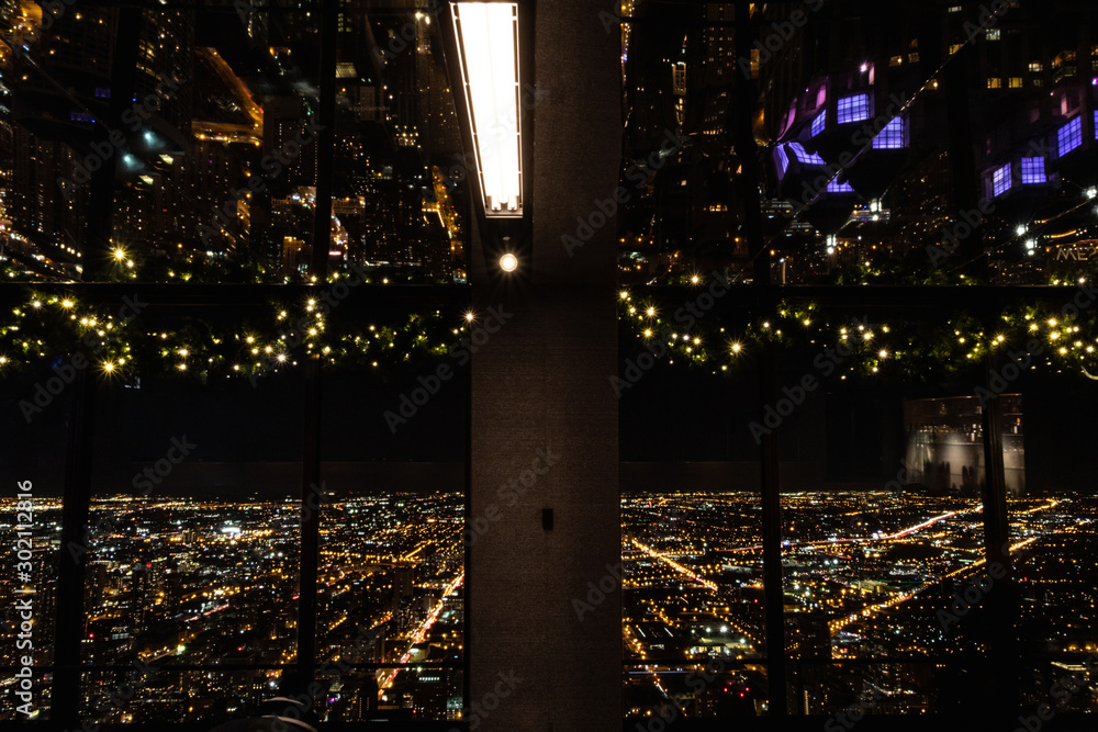 Naklejka premium Chicago's Downtown Aerial View at night