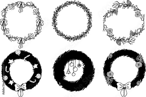 Black icons christmas wreaths coloring in beautiful style on white background. Holly decor set. Cartoon vector illustration. Christmas festive holly decoration.