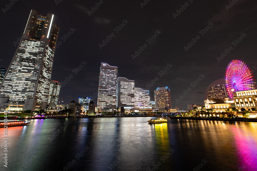 Naklejka premium 横浜 みなとみらいの夜景