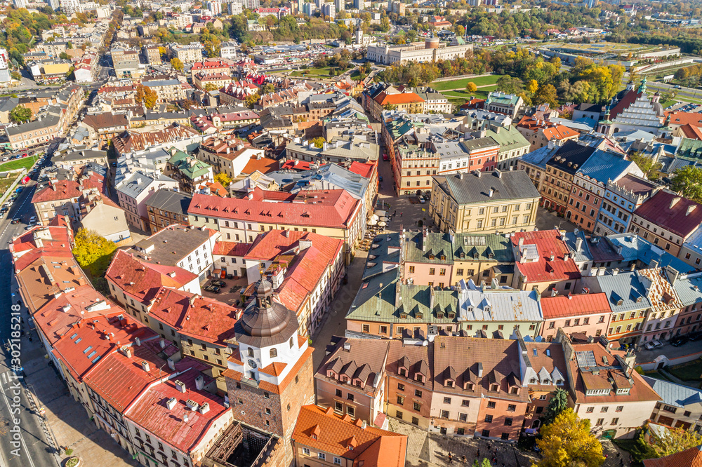 Lublin - Trybunał Koronny i stare miasto widziane z powietrza. Krajobraz miasta z lotu ptaka.