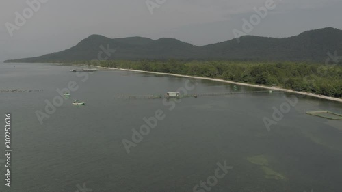 Pearl mining and living houses in the water in Vientam photo