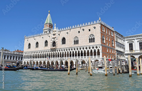 Palacio Ducal de Venecia, en Italia Europa © luzimag