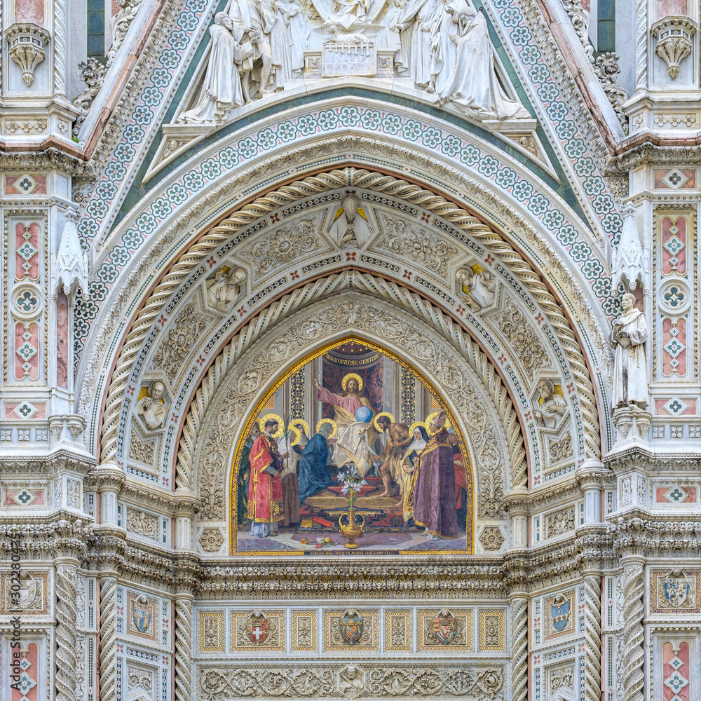 Gothic Revival faÁade (detail) of Florence Cathedral (Duomo di Firenze). UNESCO World Heritage Site, Florence (Firenze), Tuscany, Italy, Europe. Gothic Revival faÁade (detail) of Florence Cathedral (Duomo di Firenze). UNESCO World Heritage Site, Florence (Firenze), Tuscany, Italy, Europe.