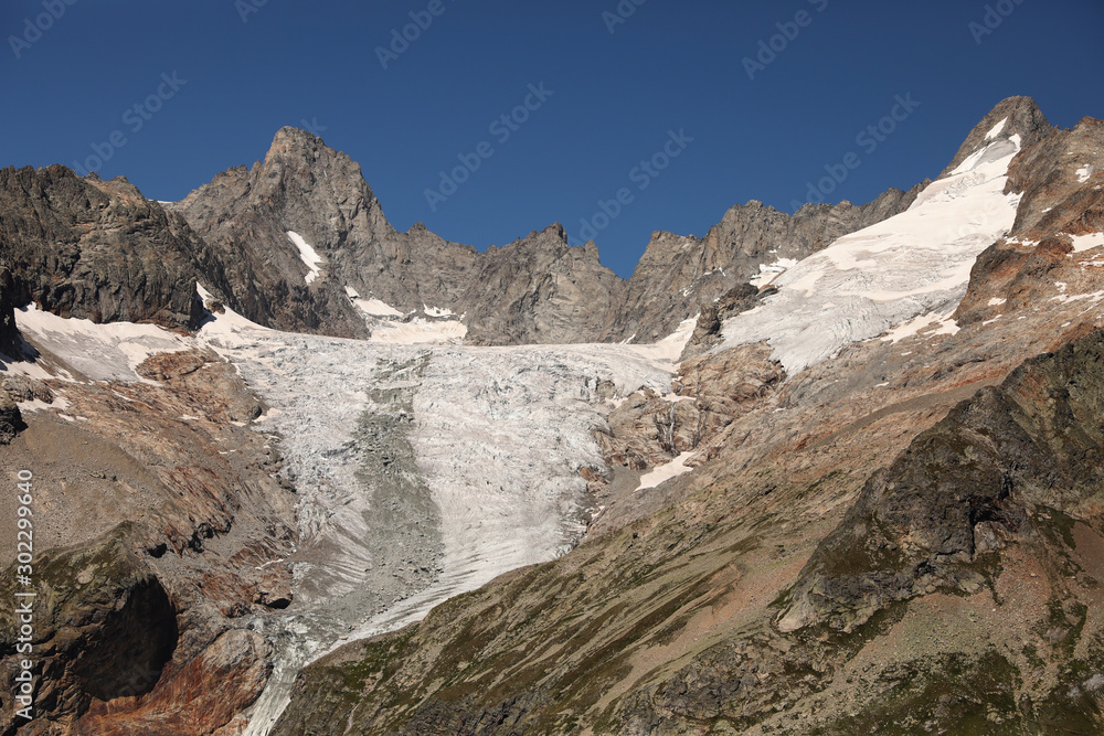glacier in mountains