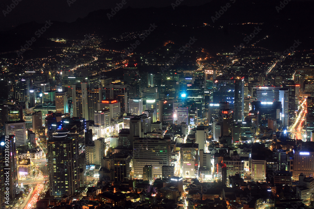 Night view of Seoul downtown captured from the top