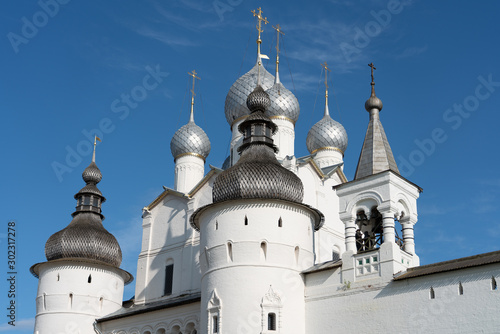 Rostow  Zwiebeltürme von Kreml und Zittatelle, Jaroslawl Region, Russland © stylefoto24