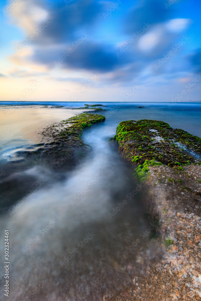 Fototapeta premium beach at sunset