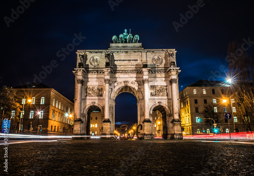 arch of constantine at night © Ihab Henri