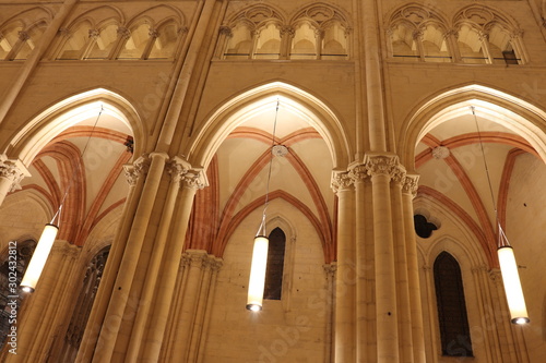 Cathédrale Saint Jean dans la ville de Lyon - Département du Rhône - France - Vue intérieure
