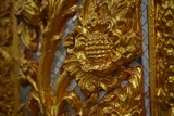 golden dragon in temple