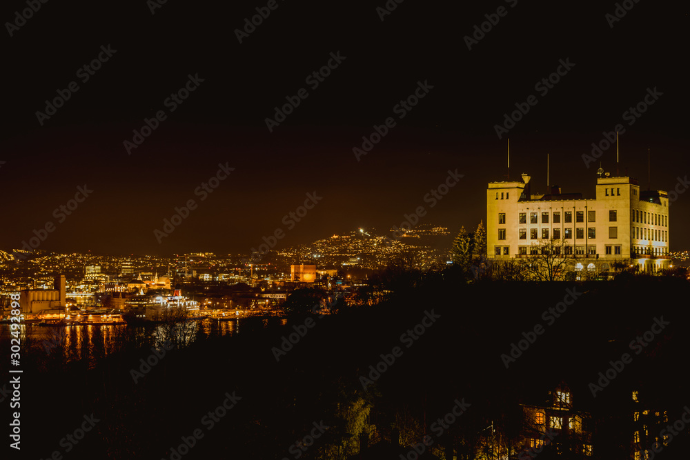 Oslo stolica Norwegi w nocy