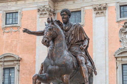 Konstfotografi Equestrian Statue of Marcus Aurelius at Piazza del Campidoglio, Rome, Italy