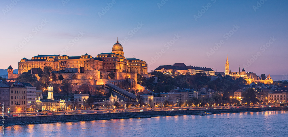 Fototapeta premium Budapest Castle at Sunset from danube river