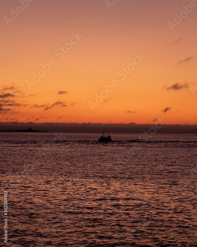 boat sunset © Daniele