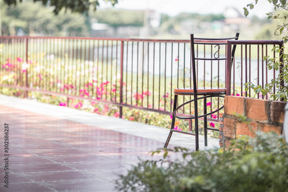 Blurred chair background view, Modern design Available to customers in resorts, accommodations or at rest stops along the way in the park Blurred chair background view, Modern design Available to customers in resorts, accommodations or at rest stops along the way in the park
