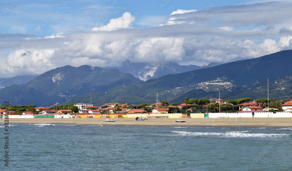 The beach of Forte dei Marmi in autumn