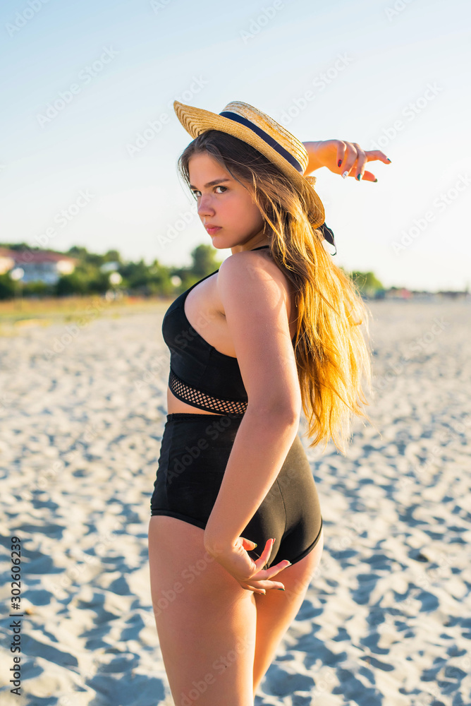 Plus size top sun hat