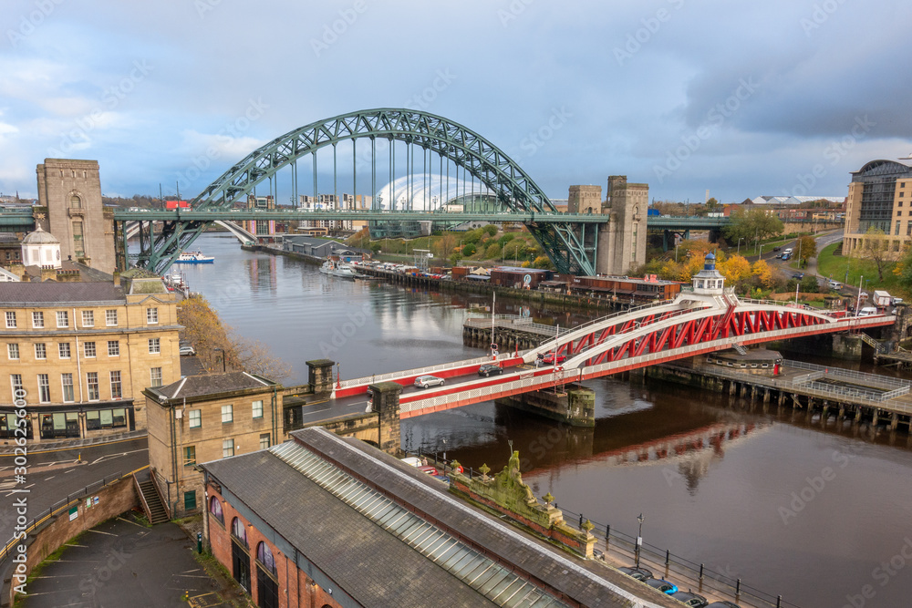 Naklejka premium The Tyne and Swing bridges over the River Tyne, Newcastle, UK