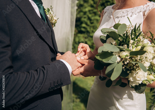 wedding finger rings